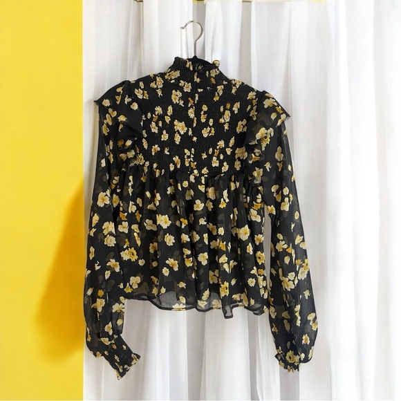 Elegant Floral Black and Yellow Ruffled Puff Sleeve Blouse - Picture 5 of 9